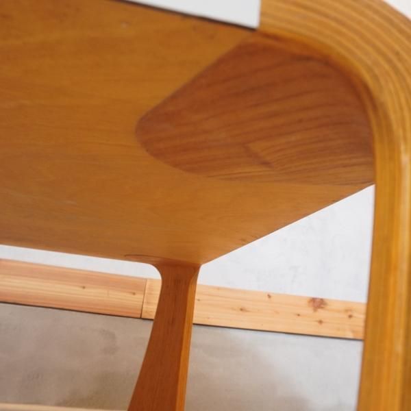 天童木工(TENDO)のロングセラー商品、乾三郎の稀少な欅材 天童木工(TENDO)のロングセラー商品、乾三郎の稀少な欅材