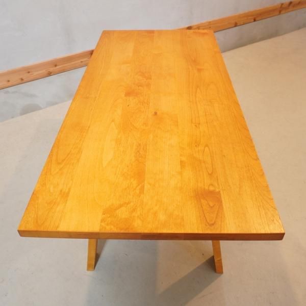 コンパクトなデスク｜ikususu FURNITURE｜無垢材家具・オーダー