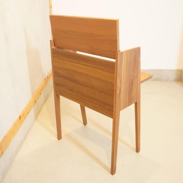 karimoku(カリモク家具)よりQT2811 ウォールナット材 ドレッサー karimoku(カリモク家具)よりQT2811 ウォールナット材 ドレッサー