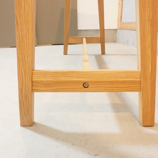 DAIMARU(家具の大丸)よりEDO(エド)ハイテーブルです。オーク材の DAIMARU(家具の大丸)よりEDO(エド)ハイテーブルです。オーク材の