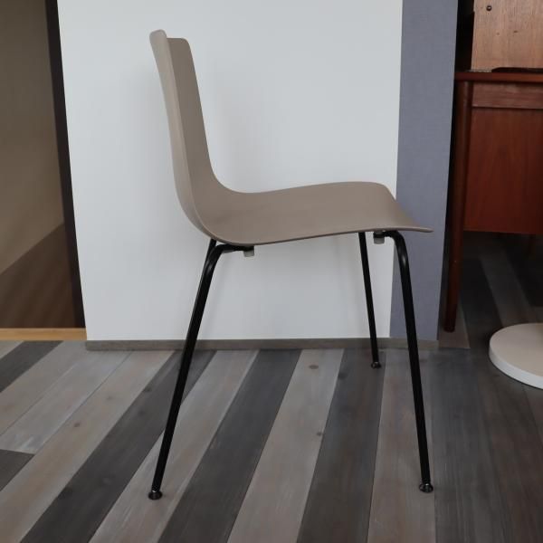 Cassina(カッシーナ)取り扱いブランドAlias(アリアス)のSLIM Cassina(カッシーナ)取り扱いブランドAlias(アリアス)のSLIM
