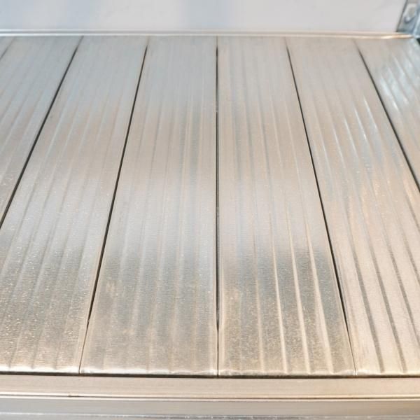 イタリア発祥の業務用シェルフ収納ブランド METALSISTEM(メタル