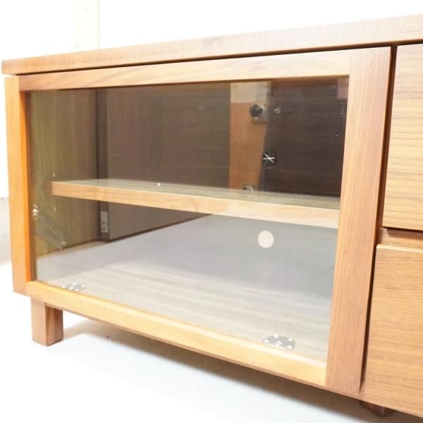 人気の無印良品(MUJI)のウォールナット材 AVラックです 人気の無印良品(MUJI)のウォールナット材 AVラックです