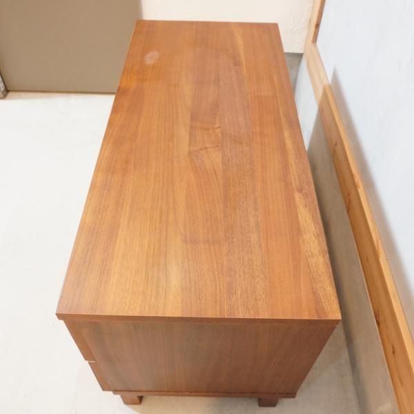 人気の無印良品(MUJI)のウォールナット材 AVラックです 人気の無印良品(MUJI)のウォールナット材 AVラックです