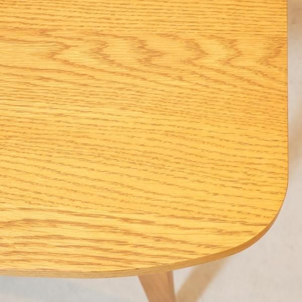 人気のunicoウニコのKURT(クルト)シリーズのカフェテーブルです 人気のunicoウニコのKURT(クルト)シリーズのカフェテーブルです