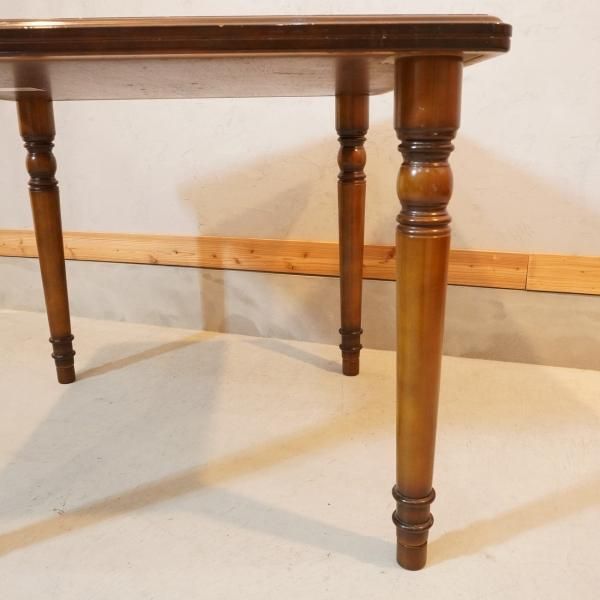 Karimoku(カリモク家具)のCOLONIAL(コロニアル)シリーズの Karimoku(カリモク家具)のCOLONIAL(コロニアル)シリーズの