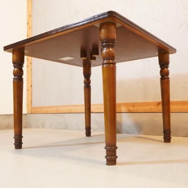 Karimoku(カリモク家具)のCOLONIAL(コロニアル)シリーズの Karimoku(カリモク家具)のCOLONIAL(コロニアル)シリーズの