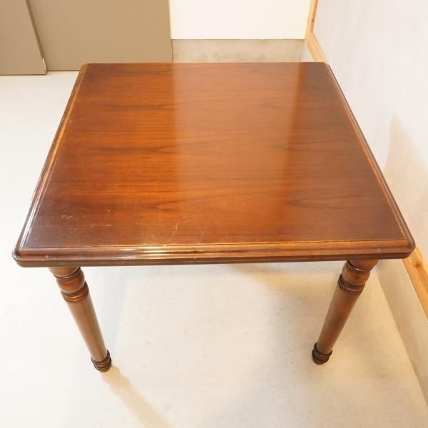 Karimoku(カリモク家具)のCOLONIAL(コロニアル)シリーズの Karimoku(カリモク家具)のCOLONIAL(コロニアル)シリーズの