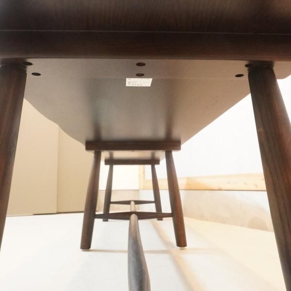 飛騨の家具メーカー柏木工(KASHIWA)のオーク材を使用したベンチ 飛騨の家具メーカー柏木工(KASHIWA)のオーク材を使用したベンチ