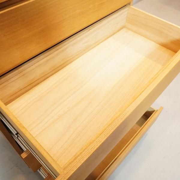 稀少な無印良品(MUJI)の木製チェスト6段ワイド・タモ材です 稀少な無印良品(MUJI)の木製チェスト6段ワイド・タモ材です