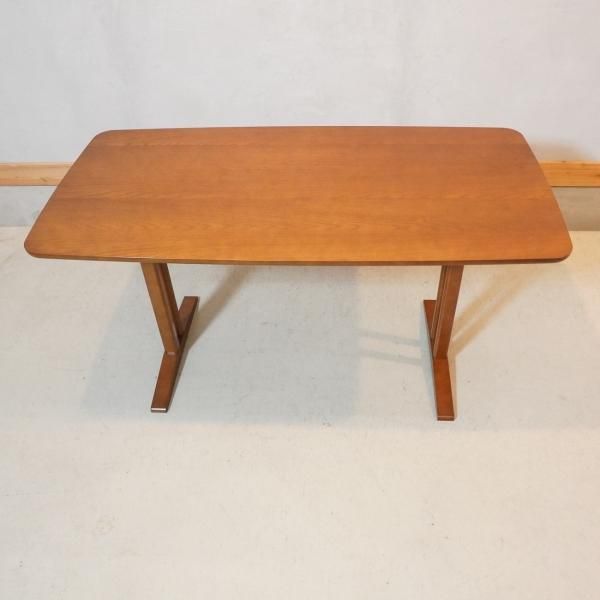 人気のkarimoku60(カリモク60) カフェテーブル1200です。ソファ 人気のkarimoku60(カリモク60) カフェテーブル1200です。ソファ