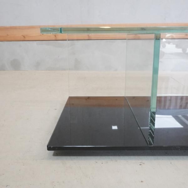 Cassina ixc.(カッシーナ イクスシー)で取り扱われているピエロ Cassina ixc.(カッシーナ イクスシー)で取り扱われているピエロ