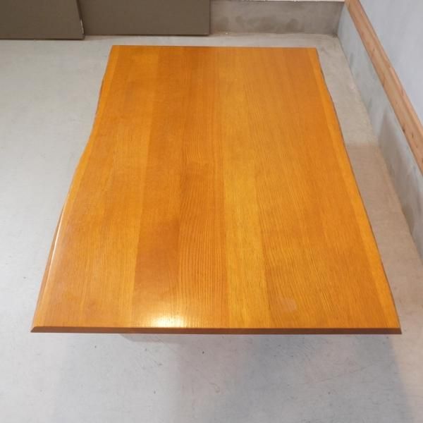 飛騨の家具メーカーKASHIWA(柏木工) ナラ材 リビングテーブル 飛騨の家具メーカーKASHIWA(柏木工) ナラ材 リビングテーブル