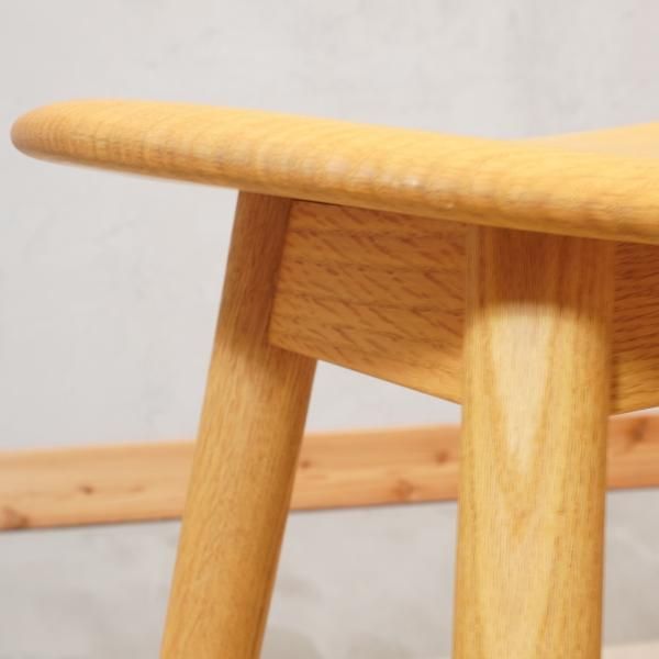 飛騨の家具メーカーKASIWA(柏木工)よりオーク材 ハイスツール 飛騨の家具メーカーKASIWA(柏木工)よりオーク材 ハイスツール