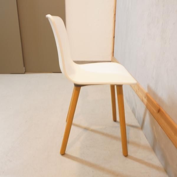 Vitra(ヴィトラ)社のジャスパー・モリソンによるデザインのHAL Vitra(ヴィトラ)社のジャスパー・モリソンによるデザインのHAL