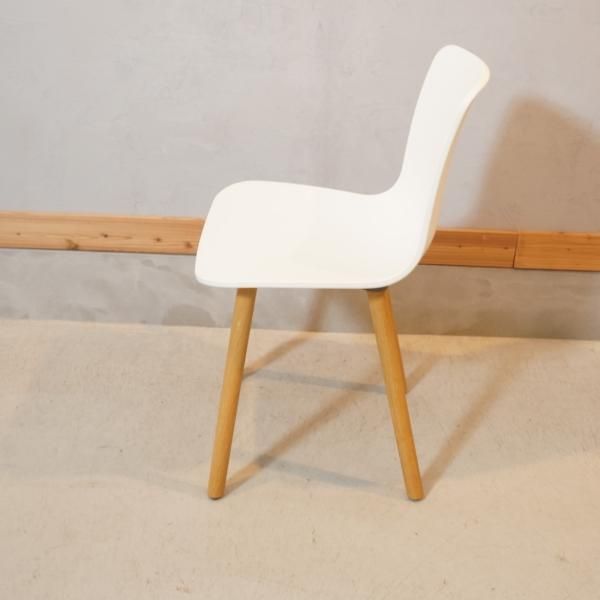 Vitra(ヴィトラ)社のジャスパー・モリソンによるデザインのHAL Vitra(ヴィトラ)社のジャスパー・モリソンによるデザインのHAL
