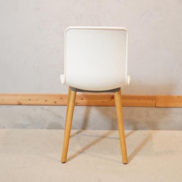 Vitra(ヴィトラ)社のジャスパー・モリソンによるデザインのHAL Vitra(ヴィトラ)社のジャスパー・モリソンによるデザインのHAL