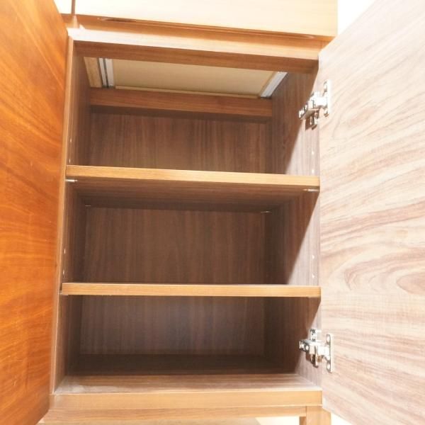 人気の無印良品(MUJI)のウォールナット材キャビネット・木製扉 人気の無印良品(MUJI)のウォールナット材キャビネット・木製扉