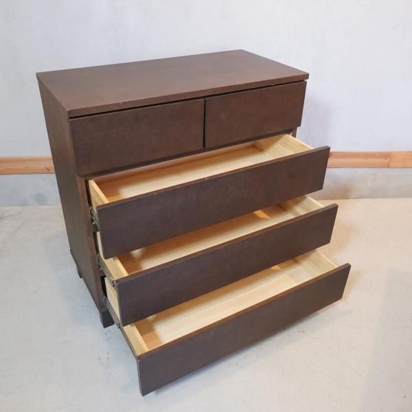 人気の無印良品(MUJI)のタモ材を使用した木製チェスト 4段ワイド 人気の無印良品(MUJI)のタモ材を使用した木製チェスト 4段ワイド