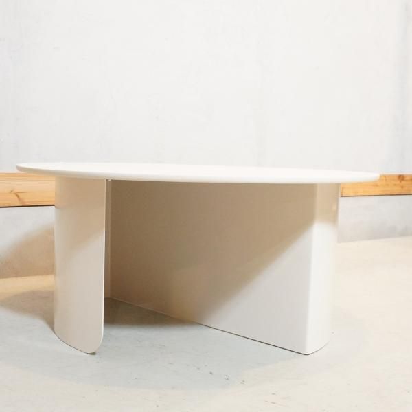 CENTER STONE TABLE