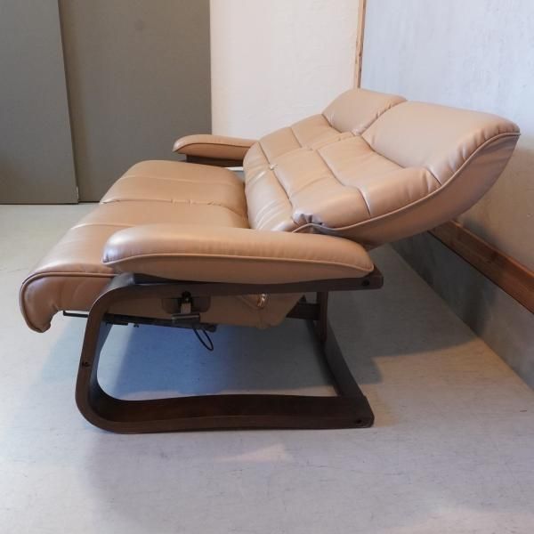 FUJI FURNITURE(冨士ファニチア)の2.5人掛けリクライニング FUJI FURNITURE(冨士ファニチア)の2.5人掛けリクライニング