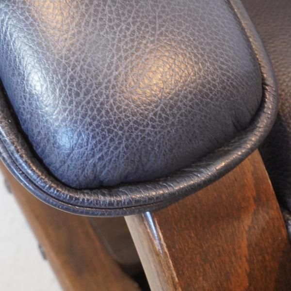 FUJI FURNITURE(冨士ファニチア) の回転式 本革リクライニング FUJI FURNITURE(冨士ファニチア) の回転式 本革リクライニング