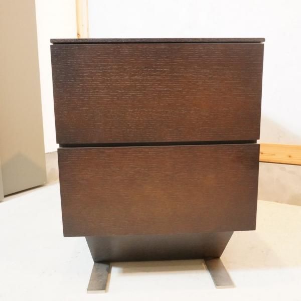 IDC OTSUKA(大塚家具)で取り扱われていたNINE(ナイン)サイド