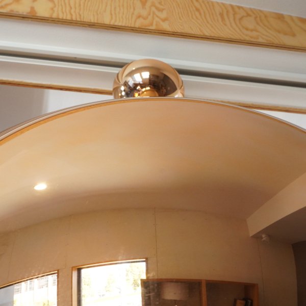 イタリアのデザイナーズ家具ブランドKARTELL(カルテル)のフェルーチョ・ラヴィアーニ デザイン  FL/Y(フライ)ペンダントライト。輝くシャボン玉のように美しい天井照明をモダンな空間のアクセントに - kokoelma　-ココエルマ-