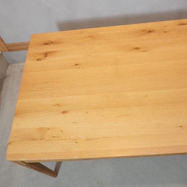 DAIMARU(家具の大丸)よりテイラ オーク無垢材 ダイニング DAIMARU(家具の大丸)よりテイラ オーク無垢材 ダイニング