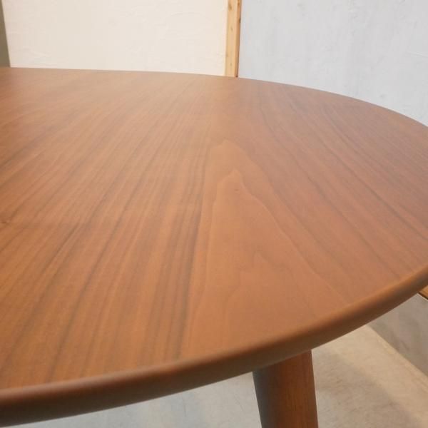 ISSEIKI(一生紀)のLUNETTE(リュネット) ダイニングテーブルです ISSEIKI(一生紀)のLUNETTE(リュネット) ダイニングテーブルです