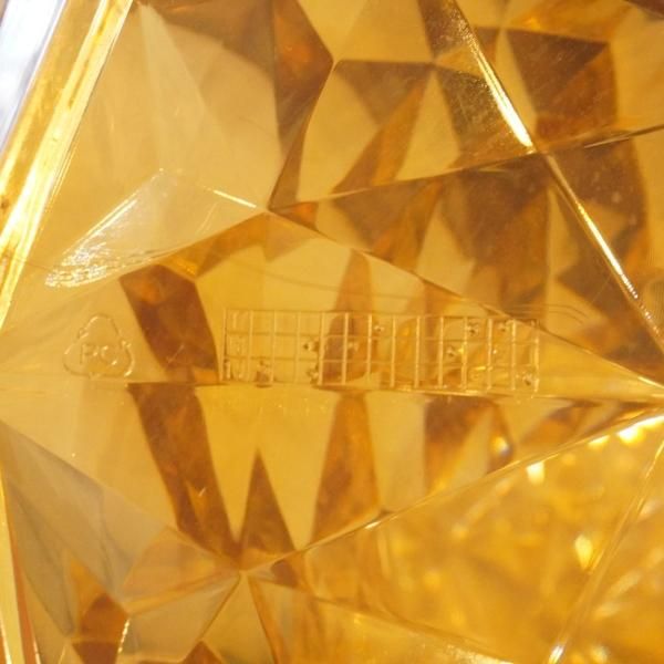 イタリアのデザイナーズ家具ブランドKARTELL(カルテル)のSTONE