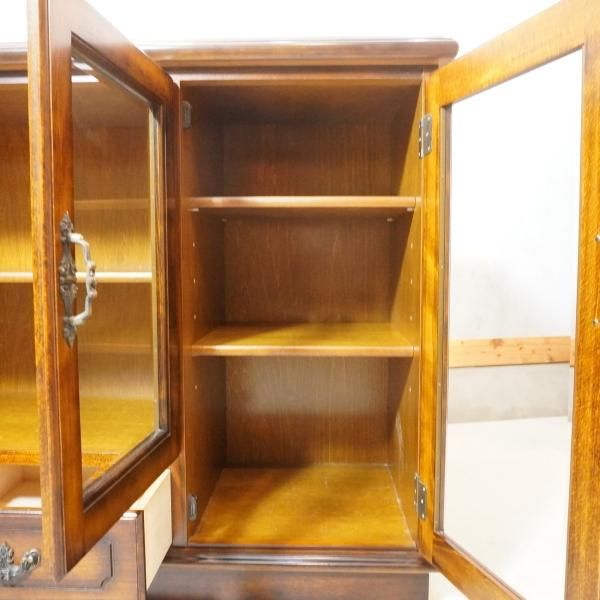 Karimoku(カリモク家具)の人気シリーズCOLONIAL(コロニアル)の Karimoku(カリモク家具)の人気シリーズCOLONIAL(コロニアル)の