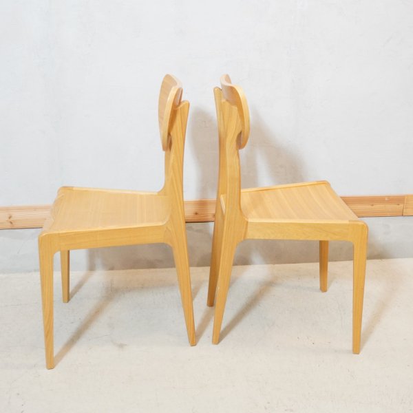 KEYUCA(ケユカ)で取り扱われていた、タモ材を使用したスナフ ダイニングチェア  2脚セットです。シンプルなデザインとナチュラル感が魅力の木製椅子。北欧スタイルやカフェ風のインテリアに。 - kokoelma　-ココエルマ- ...