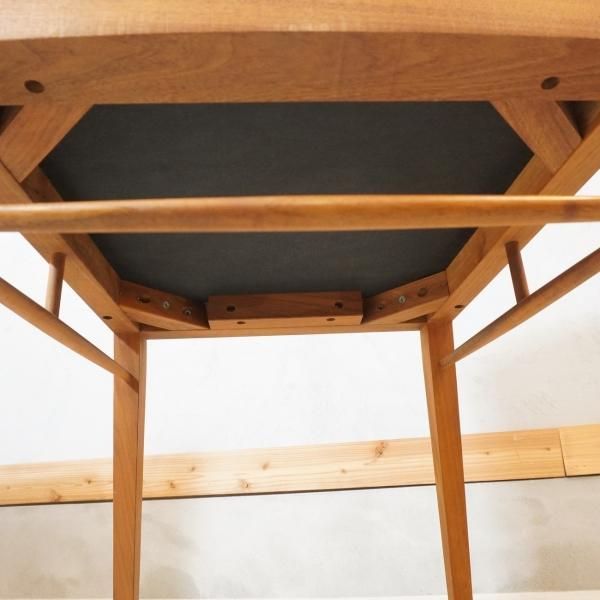 Ritzwell(リッツウェル)のSCHOLAR(スコラー)ダイニングチェア2脚 Ritzwell(リッツウェル)のSCHOLAR(スコラー)ダイニングチェア2脚