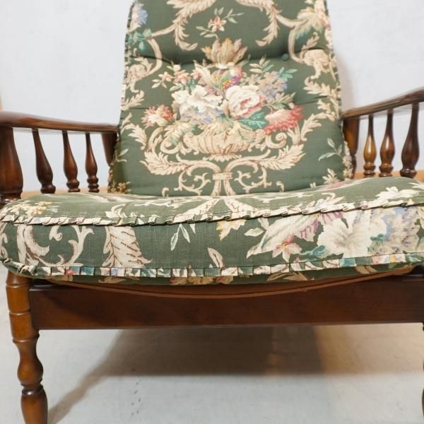 Karimoku(カリモク家具)のCOLONIAL(コロニアル)シリーズ Karimoku(カリモク家具)のCOLONIAL(コロニアル)シリーズ