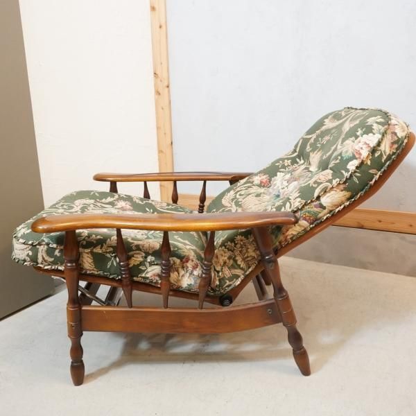 Karimoku(カリモク家具)のCOLONIAL(コロニアル)シリーズ Karimoku(カリモク家具)のCOLONIAL(コロニアル)シリーズ