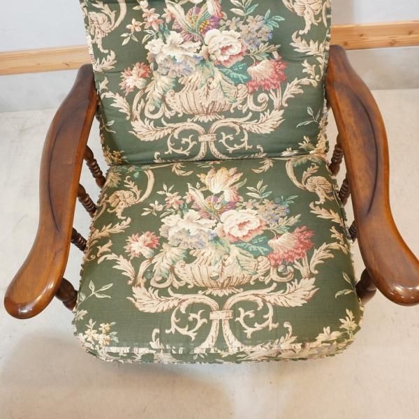 Karimoku(カリモク家具)のCOLONIAL(コロニアル)シリーズ Karimoku(カリモク家具)のCOLONIAL(コロニアル)シリーズ