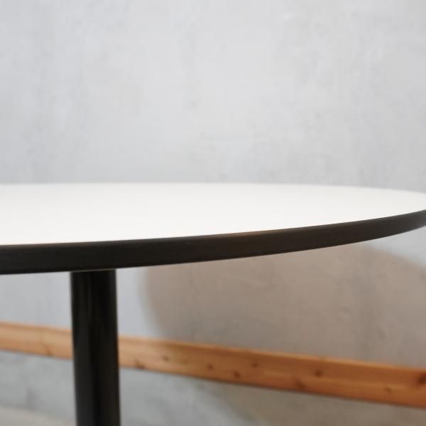 値下げ/Vitra(ヴィトラ)社のBistro table(ビストロテーブル 値下げ/Vitra(ヴィトラ)社のBistro table(ビストロテーブル