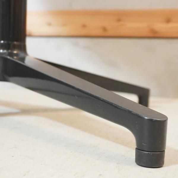 値下げ/Vitra(ヴィトラ)社のBistro table(ビストロテーブル