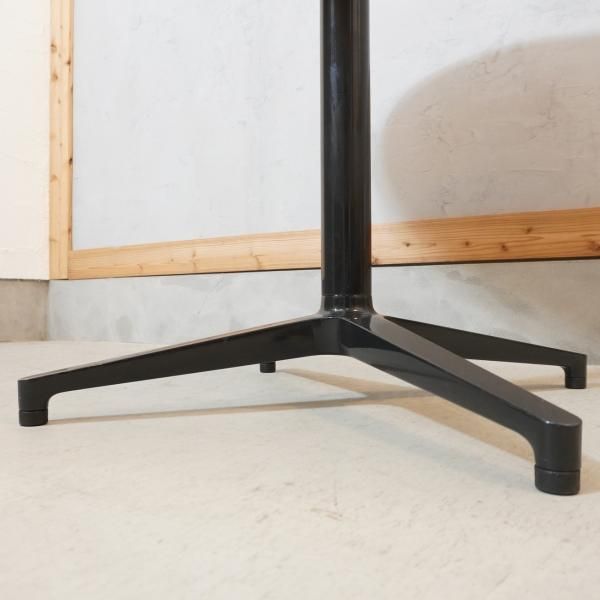 値下げ/Vitra(ヴィトラ)社のBistro table(ビストロテーブル 値下げ/Vitra(ヴィトラ)社のBistro table(ビストロテーブル