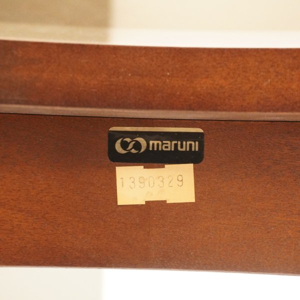 maruni(マルニ)ベルサイユシリーズの猫脚 ガラステーブルです 