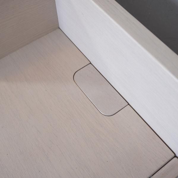 karimoku(カリモク)とBenesse(ベネッセ)のコラボ商品 karimoku(カリモク)とBenesse(ベネッセ)のコラボ商品