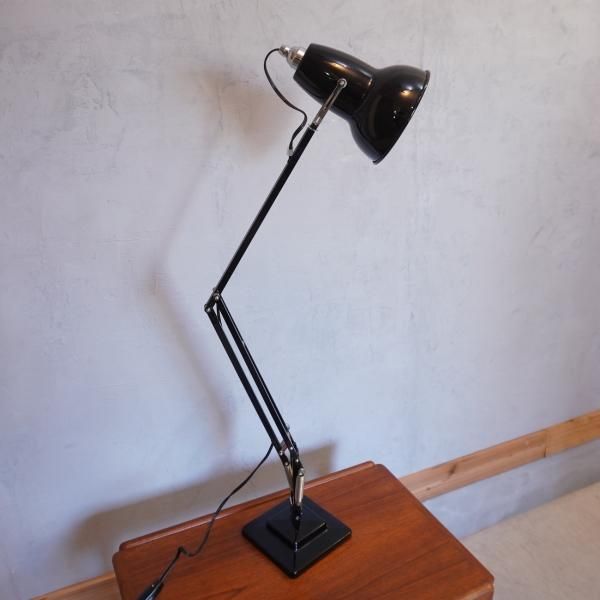 英国のブランドANGLEPOISE(アングルポイズ)のOriginal 1227