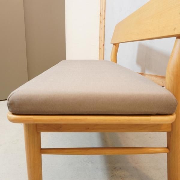 無印良品(MUJI) オーク無垢材 リビングダイニングベンチです
