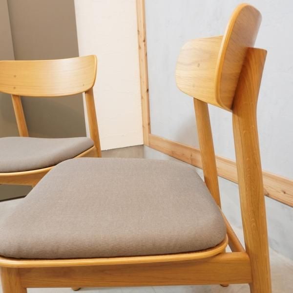 人気の無印良品(MUJI)のオーク無垢材を使用したリビング 人気の無印良品(MUJI)のオーク無垢材を使用したリビング