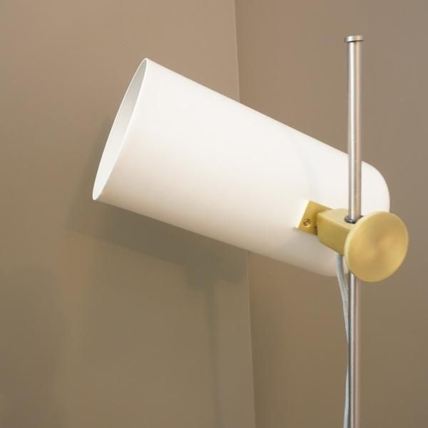 DI CLASSE(ディクラッセ)のBinario floor lamp(ビナーリオ DI CLASSE(ディクラッセ)のBinario floor lamp(ビナーリオ