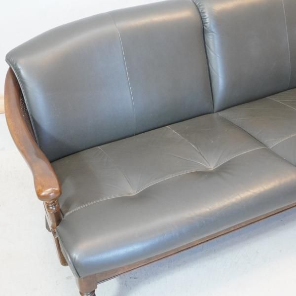 Karimoku(カリモク家具)のコロニアルシリーズの高級ラインGRAND Karimoku(カリモク家具)のコロニアルシリーズの高級ラインGRAND