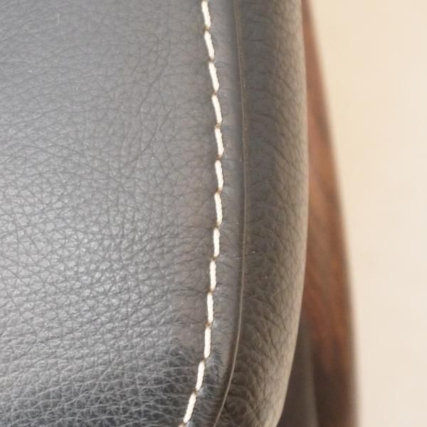karimoku(カリモク家具)より本革を使用したZT73 2人掛けソファー karimoku(カリモク家具)より本革を使用したZT73 2人掛けソファー