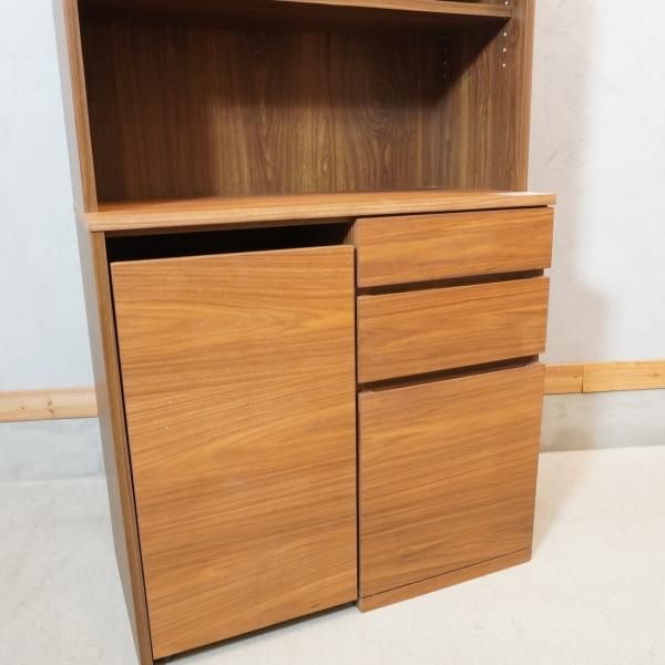 人気の無印良品(MUJI)のウォールナット材 カップボードです