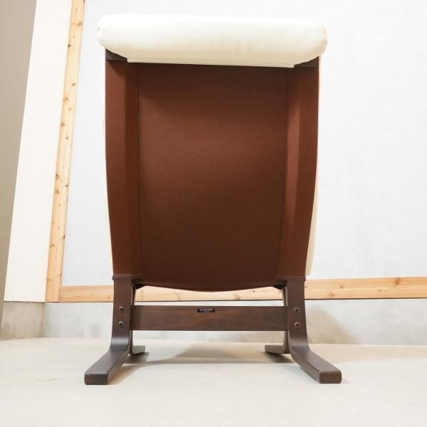 FUJI FURNITURE(冨士ファニチア)の曲木を使用したAgio(アージオ FUJI FURNITURE(冨士ファニチア)の曲木を使用したAgio(アージオ